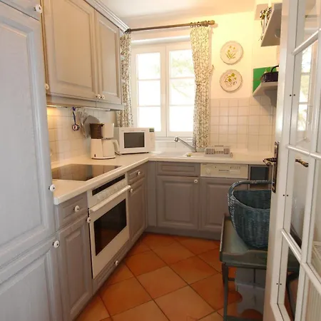 Achtern Diek Haus 13d 6 Zingst